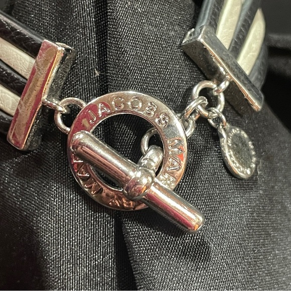 Marc by Marc Jacobs Black and Cream Leather Bracelet - Picture 2 of 9